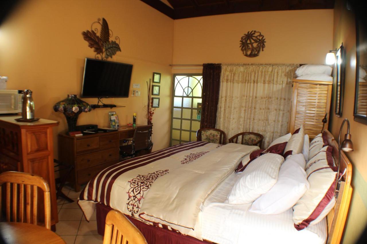 Bed and Breakfast Native Abode Bon Accord Village Exterior foto